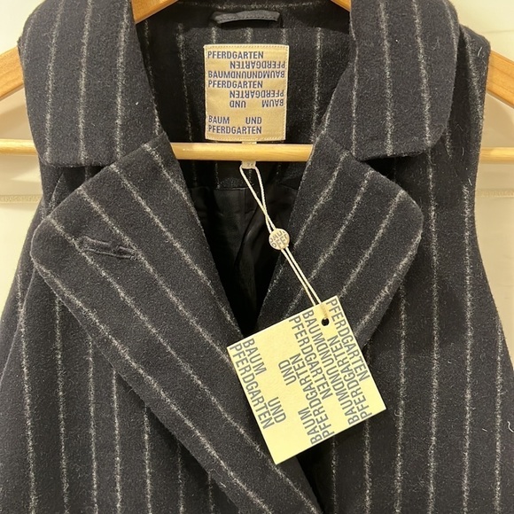 Baum Und Pferdgarten | NWT Darla Wool Blend Coat in Navy Pinstripe - Size Small - Picture 11 of 15